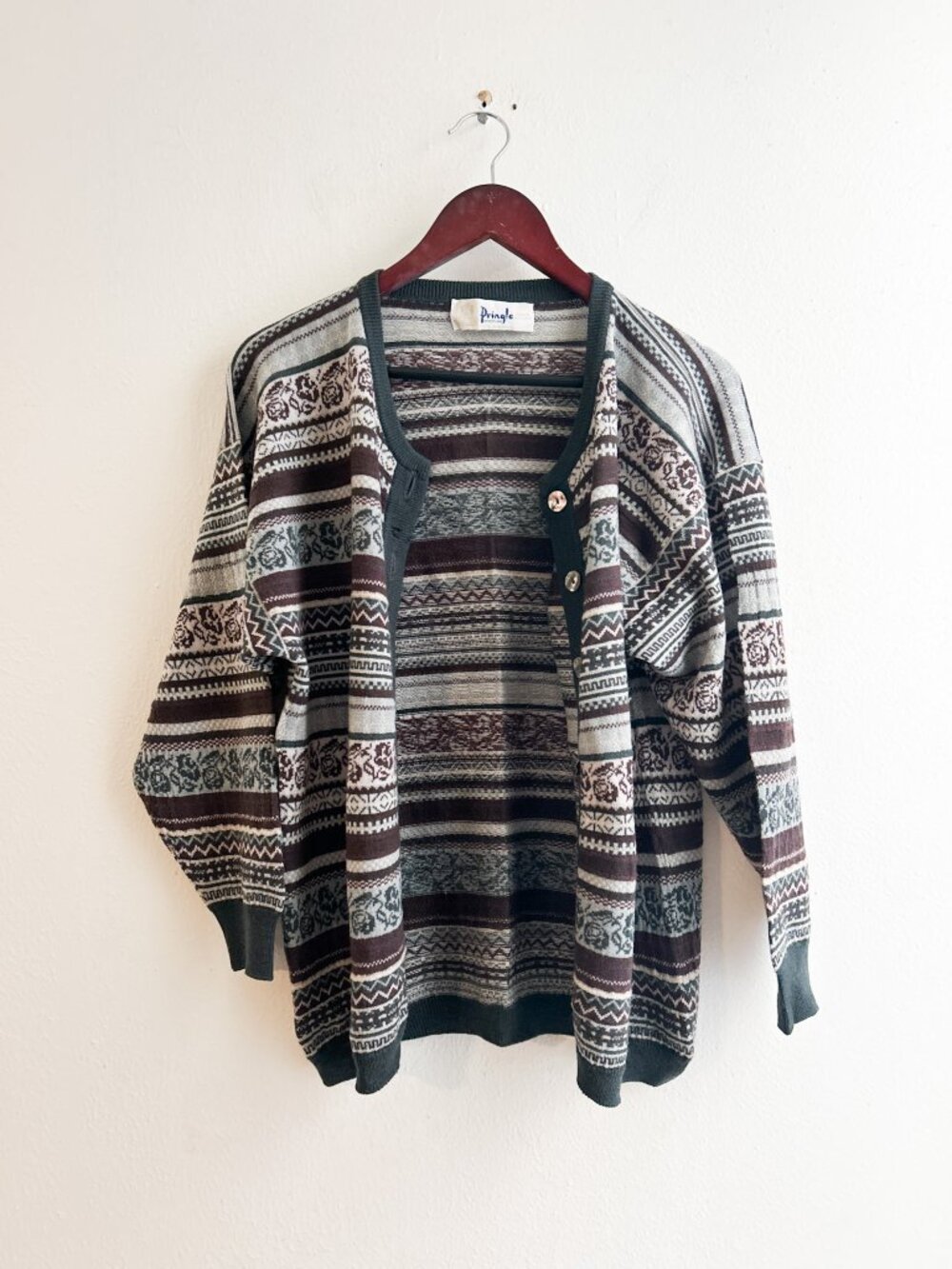 VINTAGE Pringle of Scotland 100% Lambswool Cardigan Mother of Pearl Buttons